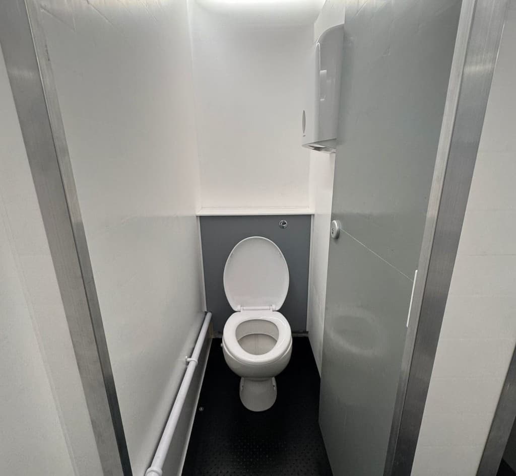 3+1 luxury toilet trailer interior cubicle
